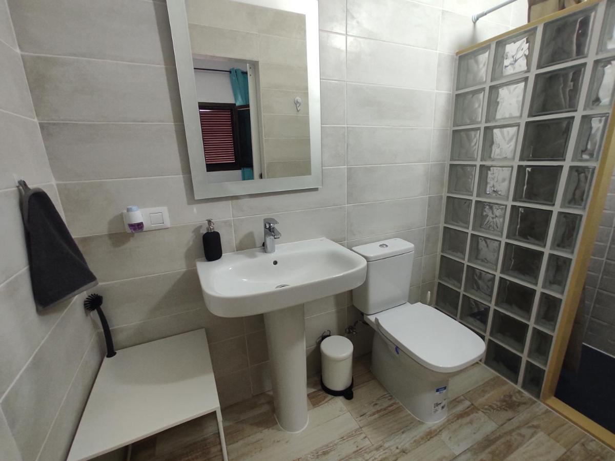Habitación cactus, entrada privada y baño privado en suite by flamingo house Arrecife  Exterior foto